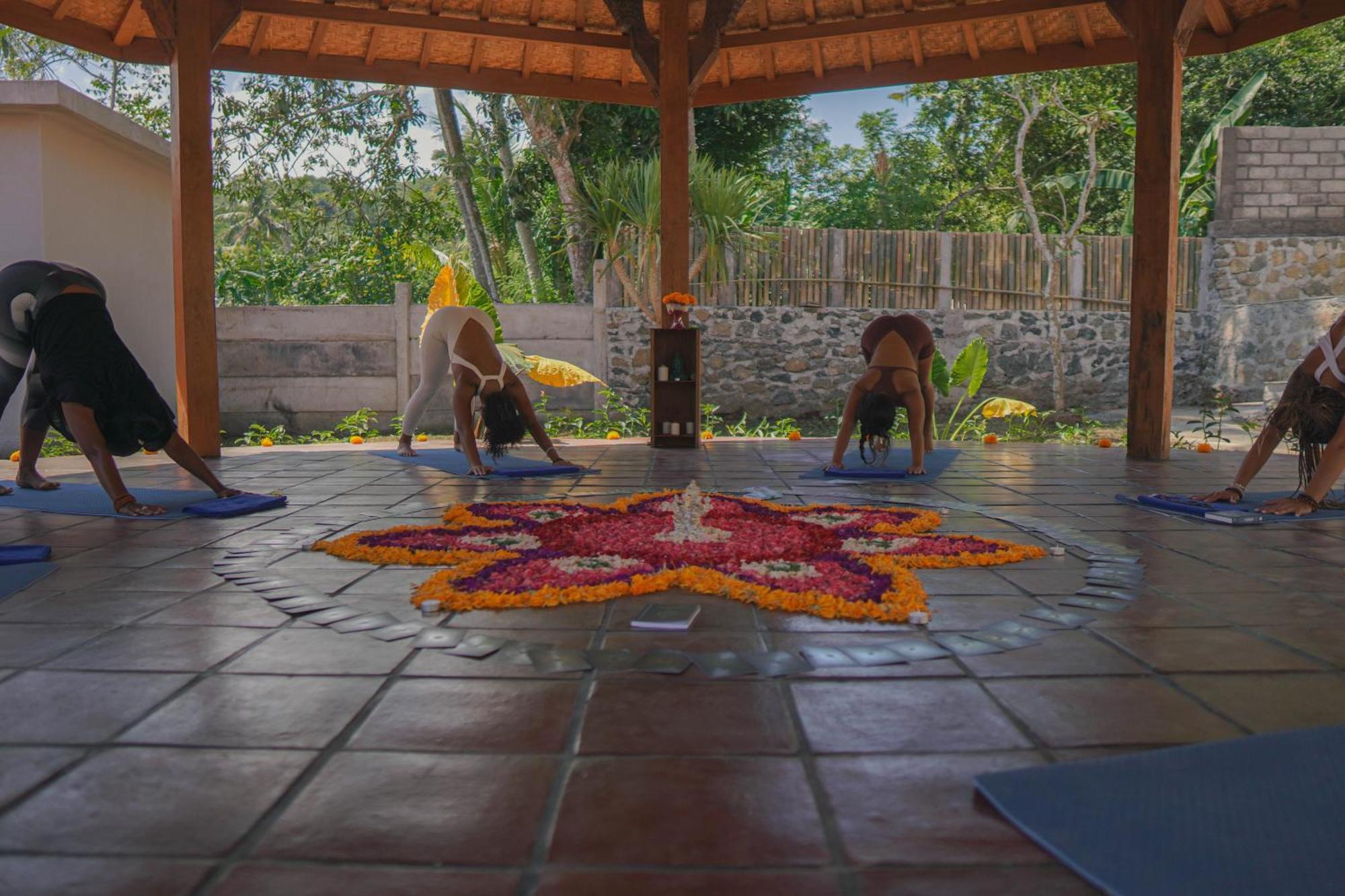 ホテル Bhalance Retreat パダンバイ エクステリア 写真